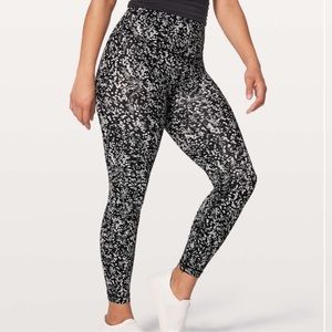 Lululemon Athletica 🖤